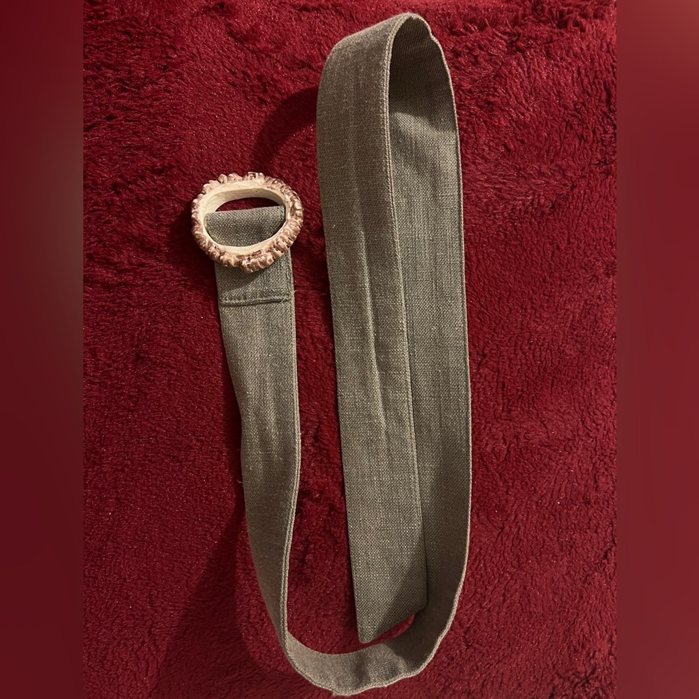 ✨3/$20✨Unique Green Belt